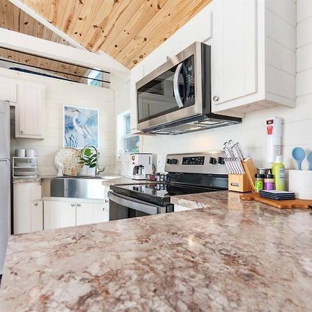 4 Heron Haus, Luxury Tiny House, Pet Friendly, Mins To Downtown ガンターズビル エクステリア 写真