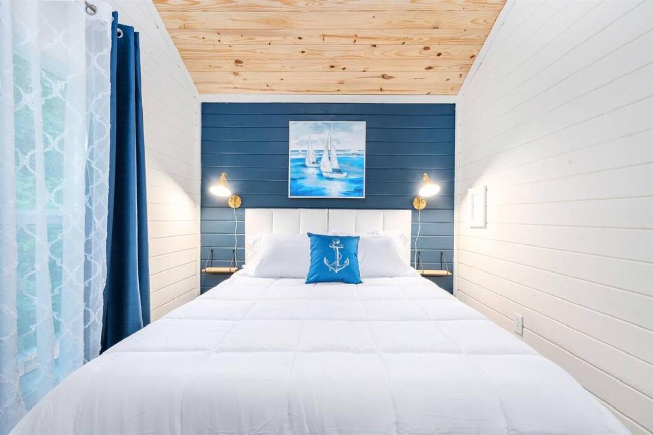 4 Heron Haus, Luxury Tiny House, Pet Friendly, Mins To Downtown ガンターズビル エクステリア 写真